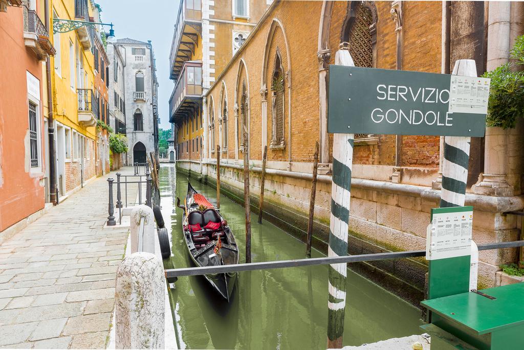 Ve.N.I.Ce Cera Casa Santo Stefano Apartment Venice Exterior photo